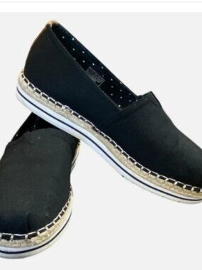 NIB SKETCHERS Bob's Breeze Memory Foam Shoes Black Size 9